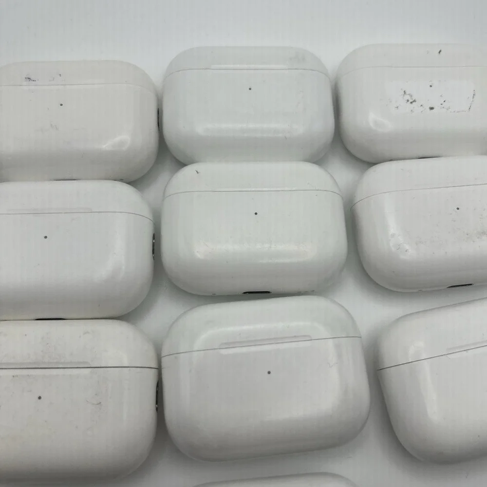 LOT OF 10 - Apple Airpods Pro 2nd Gen Wireless Charging Case - A2969